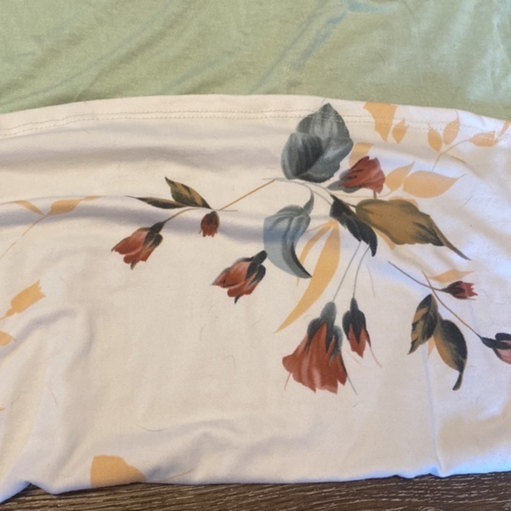 Viamor mint green and floral medium top - Picture 3 of 5